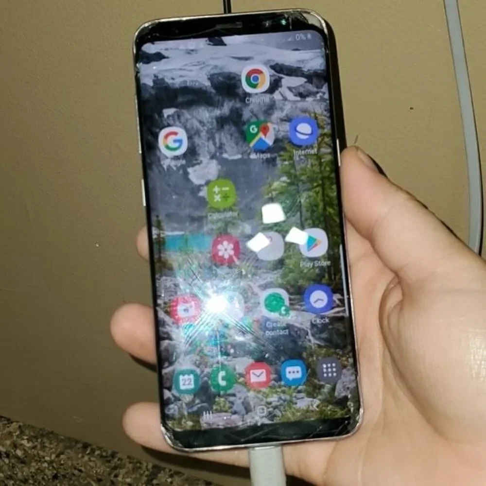 Samsung Galaxy S8 Black‎ Phone Unlocked, Working, Need Screen Replaced Otter Box